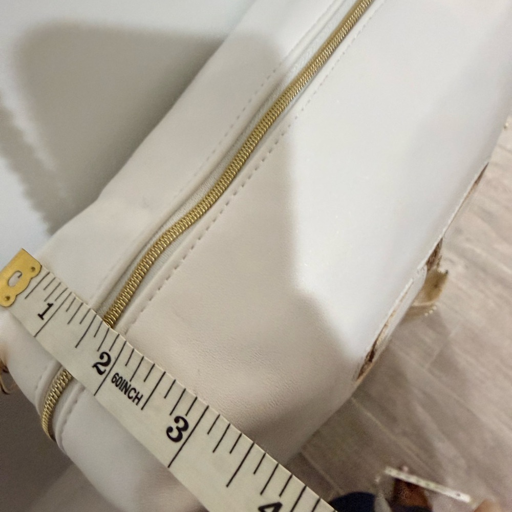 Elegant White Designer Bag with Pearl Strap - Picture 13 of 15
